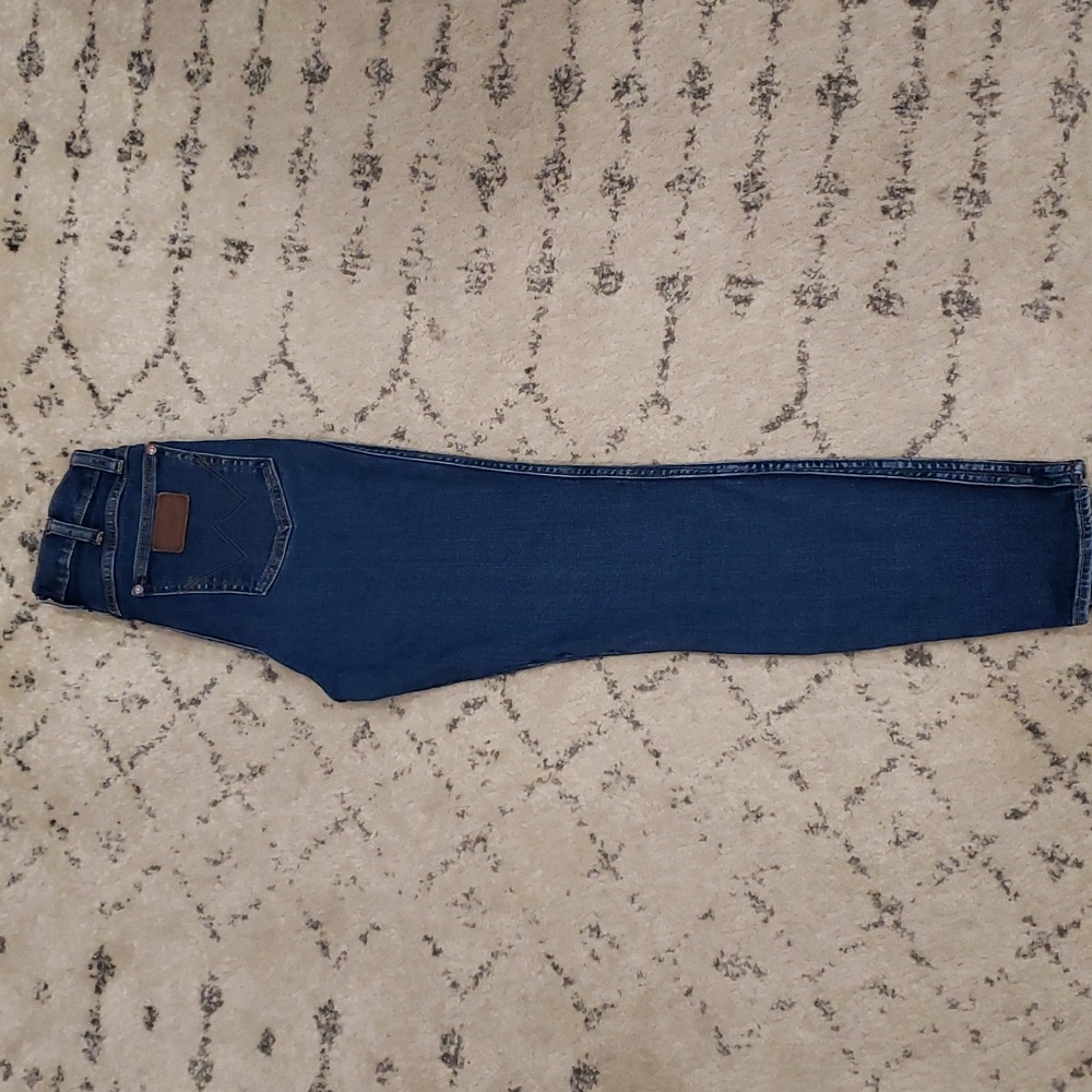 Wrangler high rise skinny jean